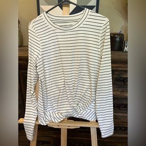 Old Navy Active Wear large white and black striped shirt